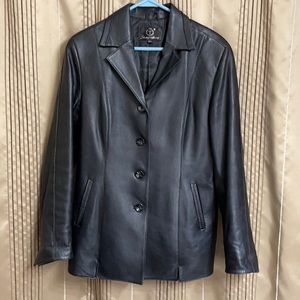 100% Leather - Excellent Condition Coat/Blazer/Jacket
